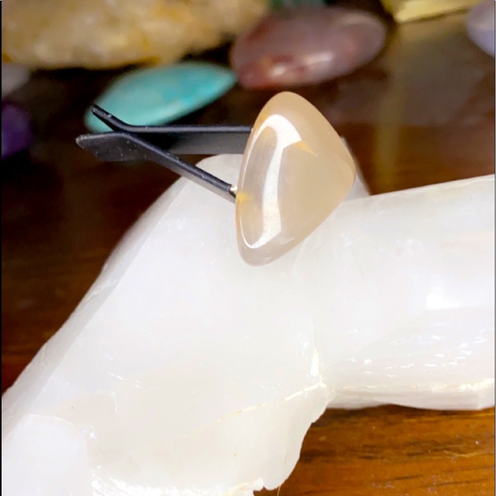 Agate car vent clip